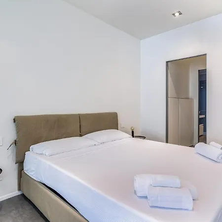 San Maurilio Apartment Milan Exterior photo